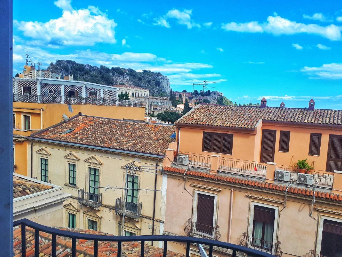 Hotel Le Chevalier Taormina Buitenkant foto