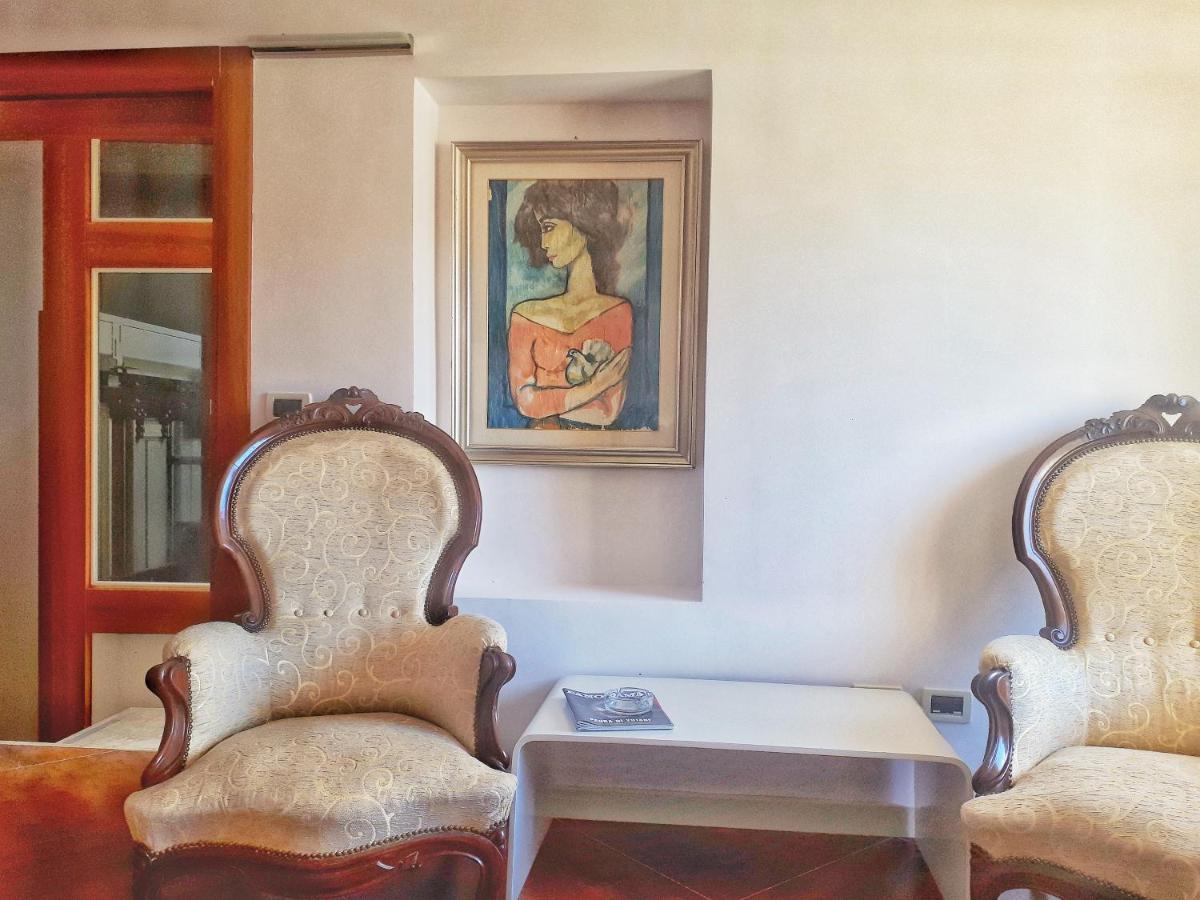 Hotel Le Chevalier Taormina Buitenkant foto