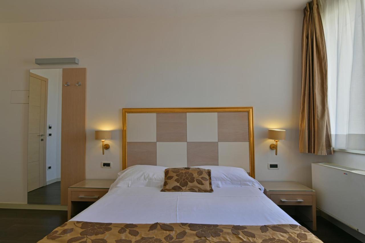 Hotel Le Chevalier Taormina Buitenkant foto